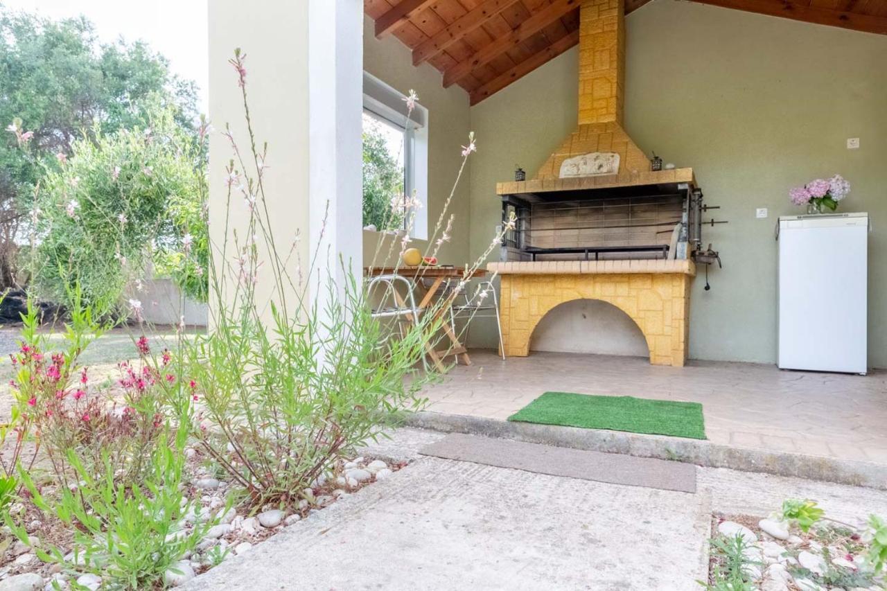 Villa Adonis Halikounas Exterior foto